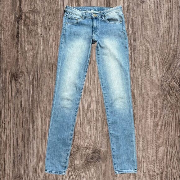 H&M Super Skinny Distressed Jeans Women’s Low Waist Size 26 - Picture 1 of 9
